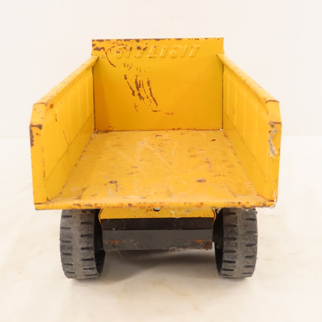 Nylint Dump Truck & NAPA Tow Truck - 5