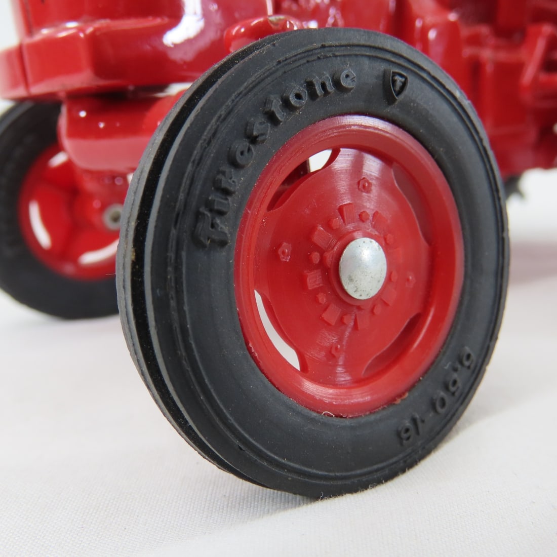 Unmarked Custom International 300 Utility Tractor - 16