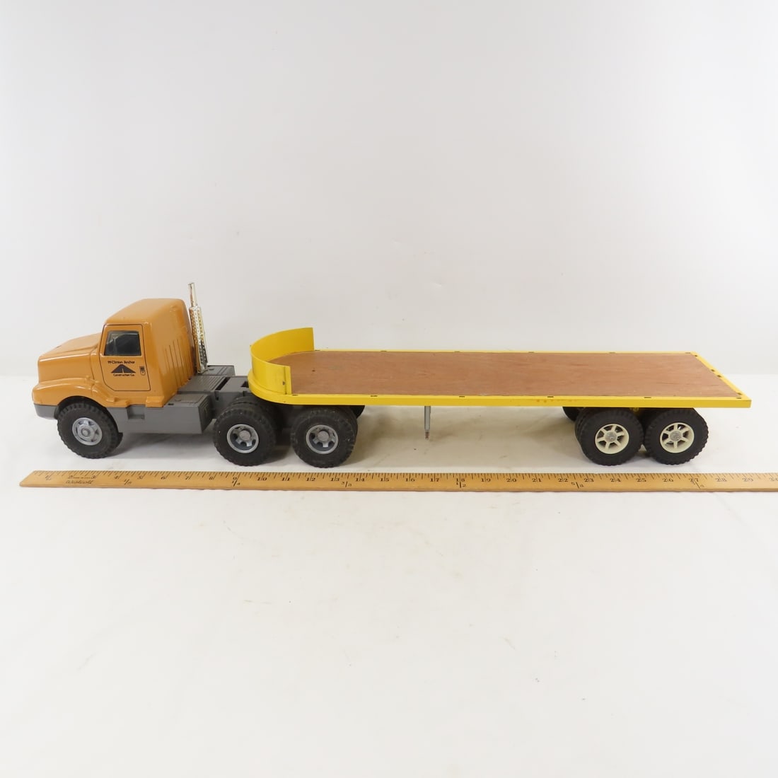 ERTL McClinton-Anchor Tractor & Custom Flat Bed - 2