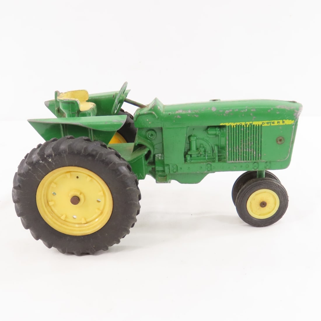 2 John Deere Tractors, Spreader & Disc Harrow - 4