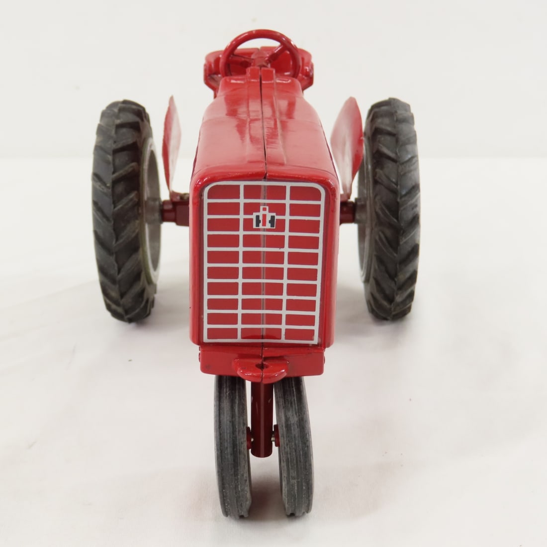 ERTL International Farmall 544 & IH Hay Baler - 10