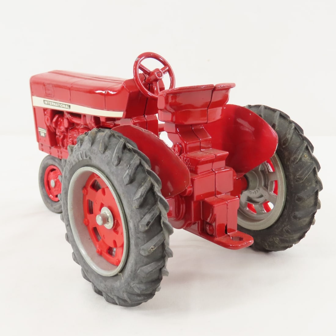 ERTL International Farmall 544 & IH Hay Baler - 5