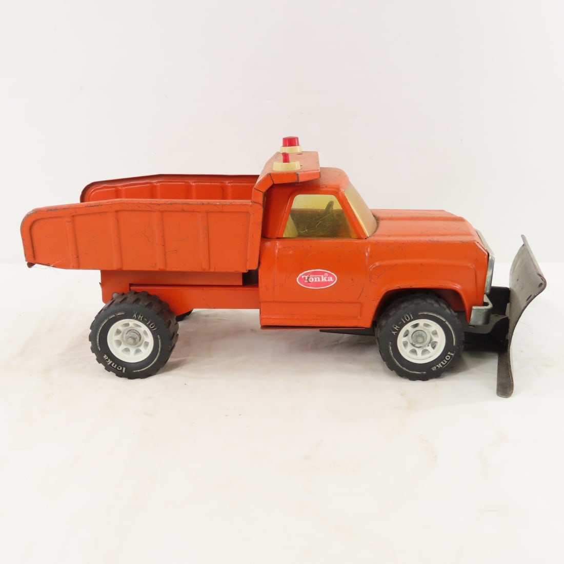 1970s Tonka Orange Dump Truck with Blade - 6