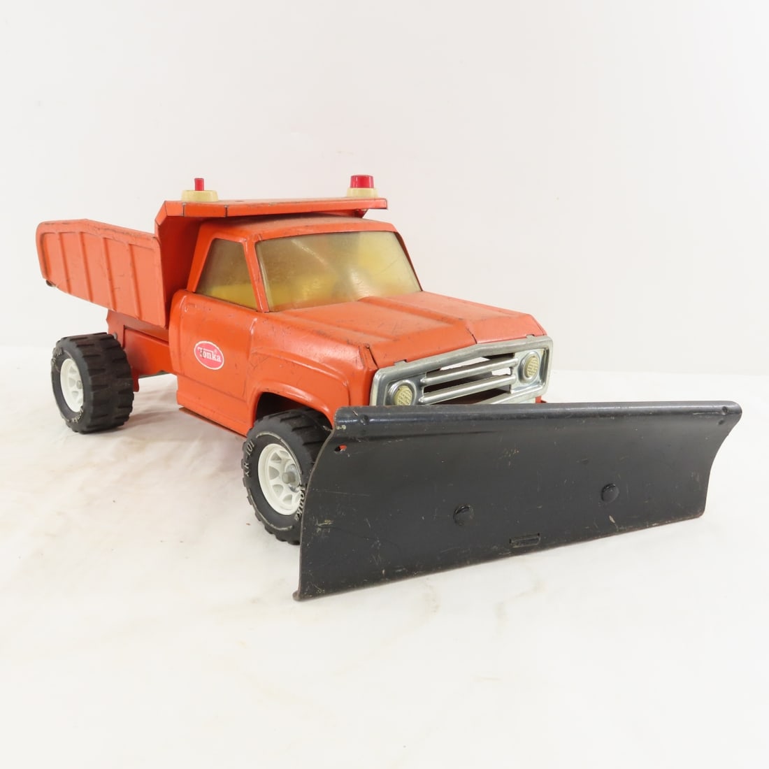 1970s Tonka Orange Dump Truck with Blade - 7