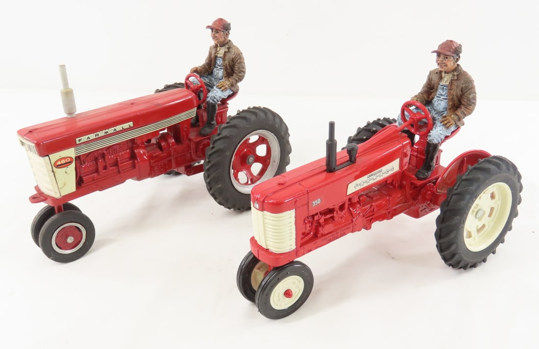 ERTL Farmall 460 & 1995 Special Edition 350: ERTL Farmall 460 & 1995 Special Edition 350 - ERTL 1995 Special Edition McCormick-Deering Farmall 350 and McCormick Farmall 460 marked made in USA. Both with w/ Foxfire Farms drivers, LOT SIZE: