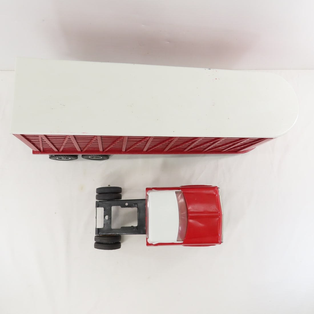Red Painted Tonka Truck & Custom Cattle Trailer - 9