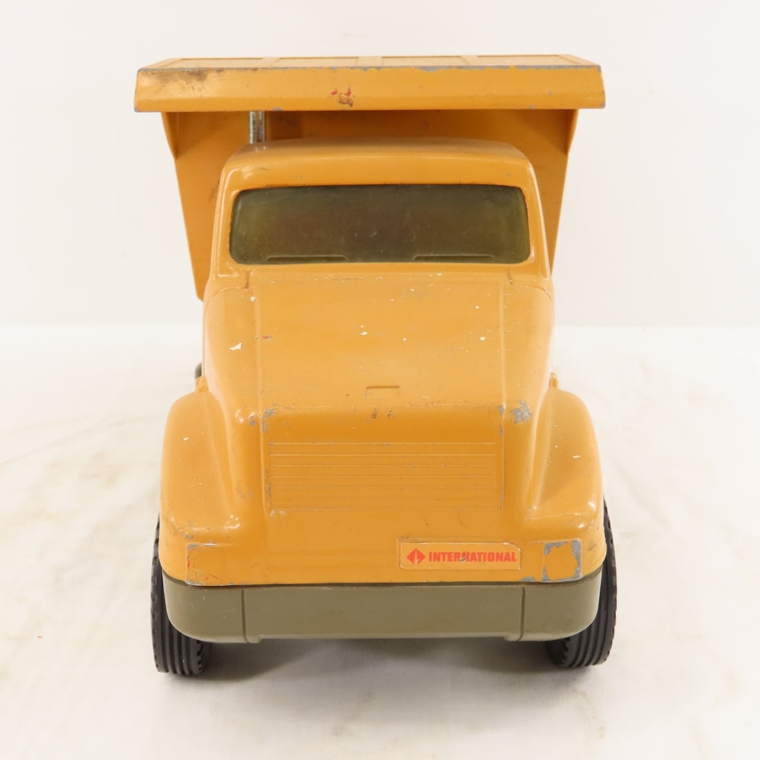 ERTL McClinton-Anchor Hydraulic Dump Truck - 8