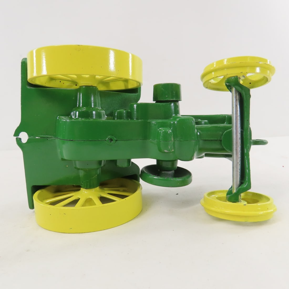 2 Unbranded John Deere Model D Tractors - 10