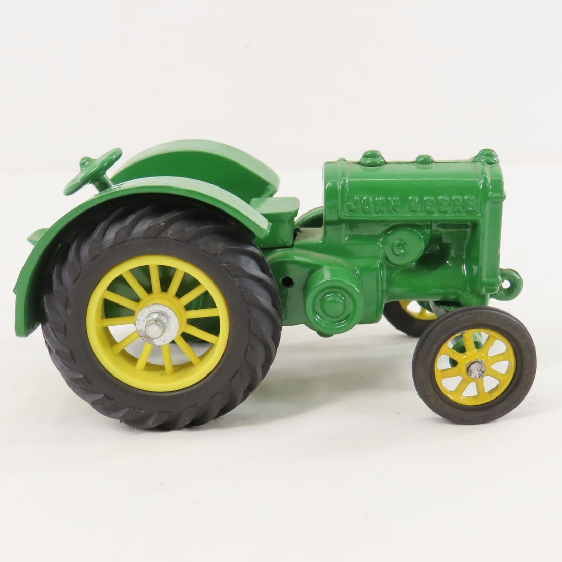 2 Unbranded John Deere Model D Tractors - 16