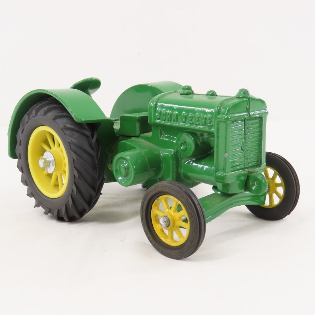 2 Unbranded John Deere Model D Tractors - 17