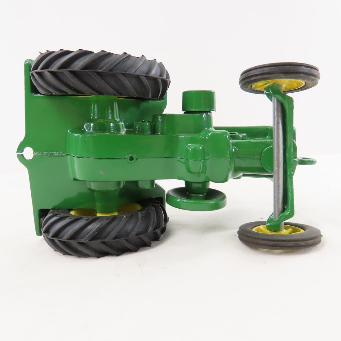 2 Unbranded John Deere Model D Tractors - 20