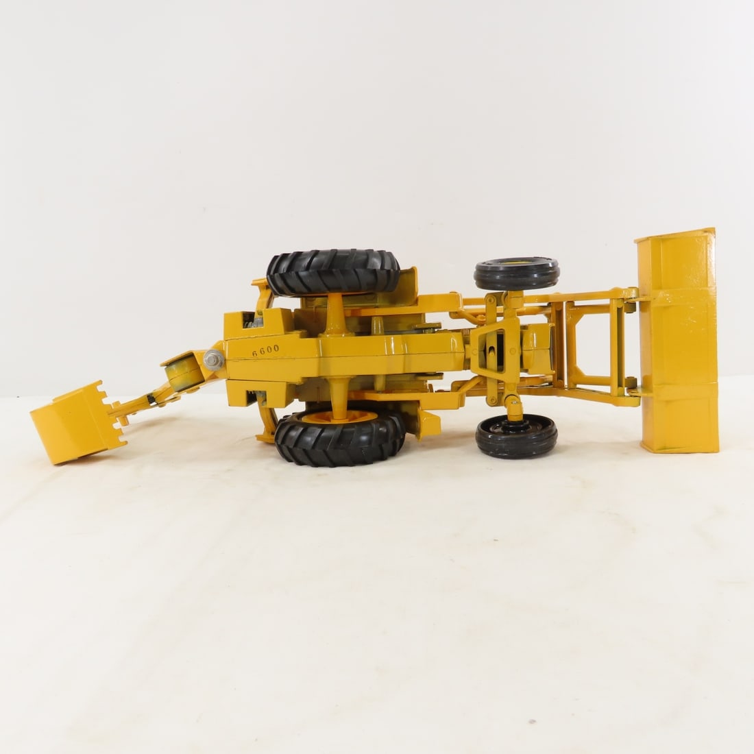 ERTL John Deere 310 Construction Backhoe Loader - 11