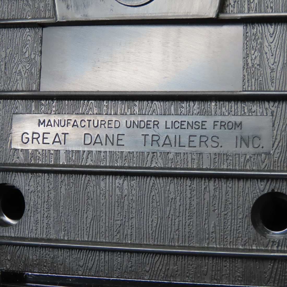ERTL 1954 GMC Cab & Great Dane Cattle Trailer - 16