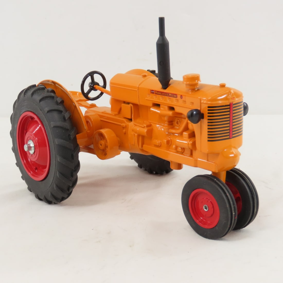 Spec Cast Minneapolis-Moline NF Tractor - 7