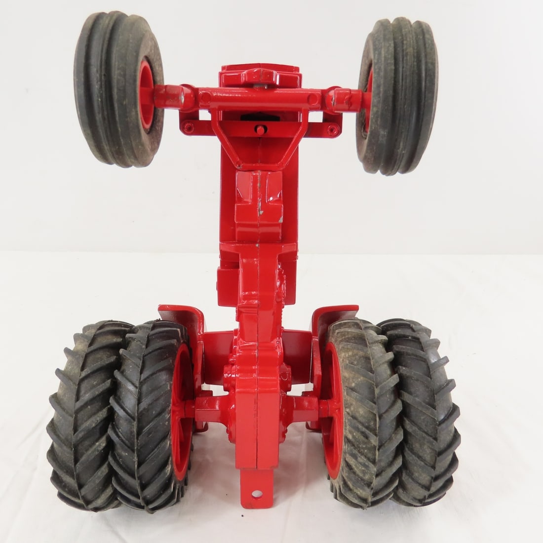 ERTL International Farmall 1466 Turbo Tractor - 10