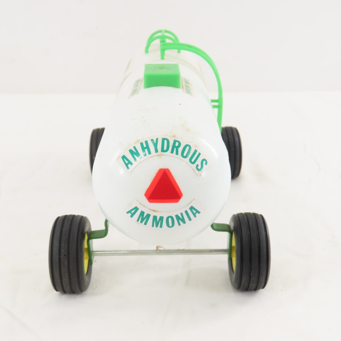 2 Toy Farmer Anhydrous Ammonia Tank Wagons - 13