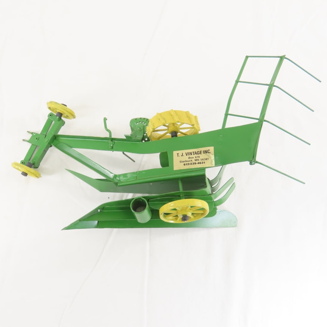 TJ Vintage Custom J Deere Horse Drawn Corn Binder - 10