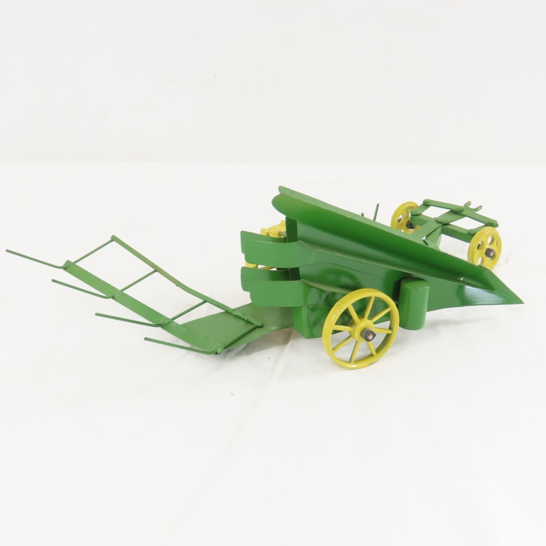 TJ Vintage Custom J Deere Horse Drawn Corn Binder - 5