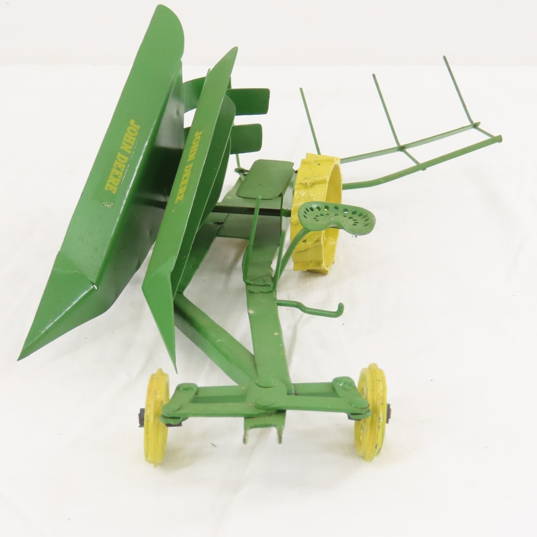 TJ Vintage Custom J Deere Horse Drawn Corn Binder - 8