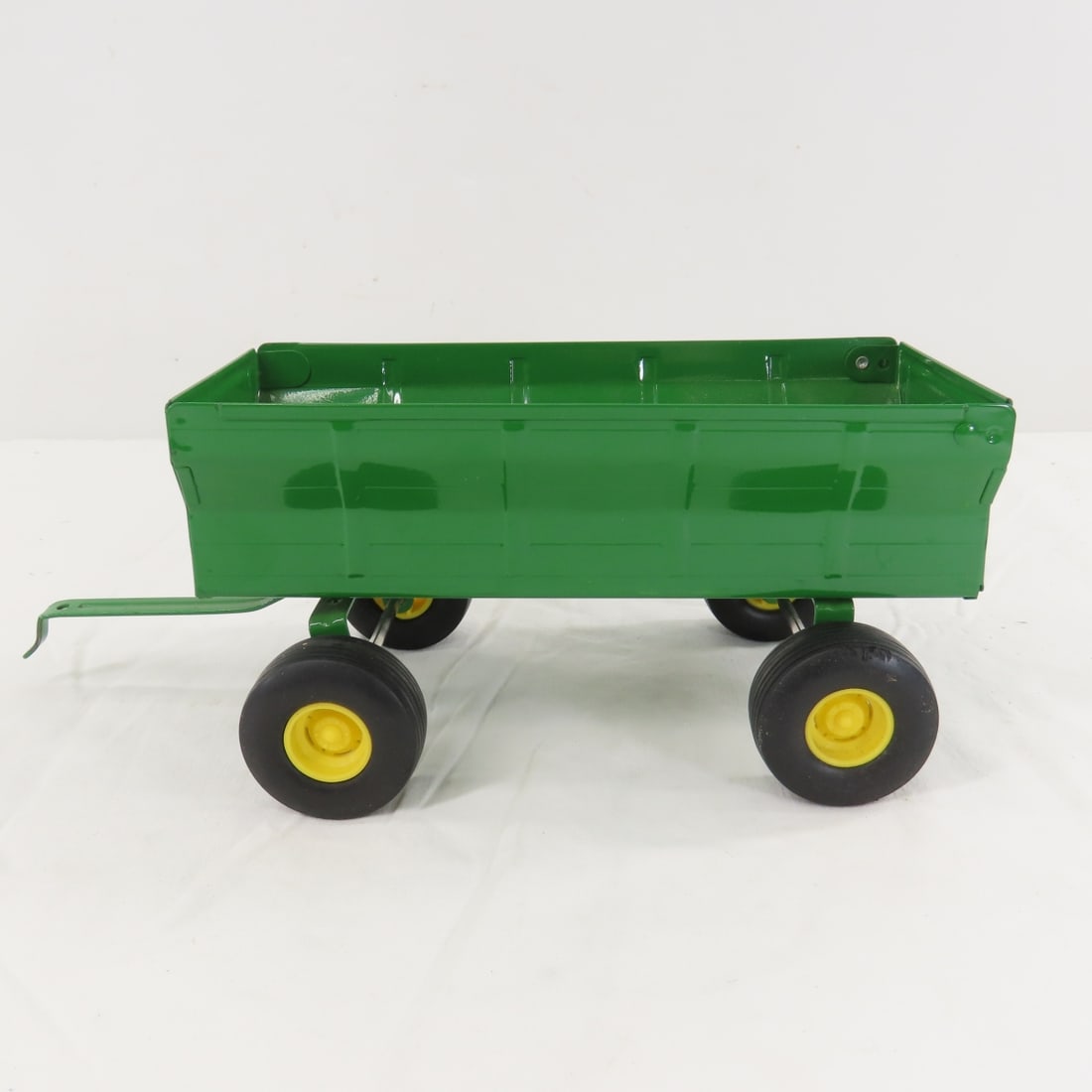 ERTL John Deere 2040 Tractor & Flare Box Wagon - 14