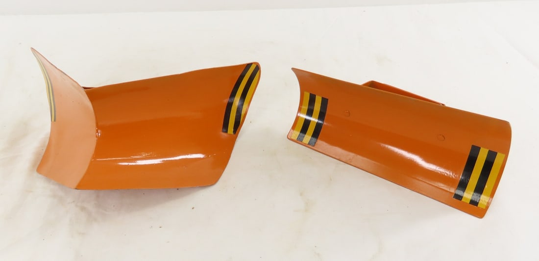 Scratch Built Pressed Steel Plow Blades: Scratch Built Pressed Steel Plow Blades - Approx 1/16 scale steel, possible Gilbert Berg. single blade is 7" wide. LOT SIZE: 8x8x5" 2 LBS All information and photos, which are part of the