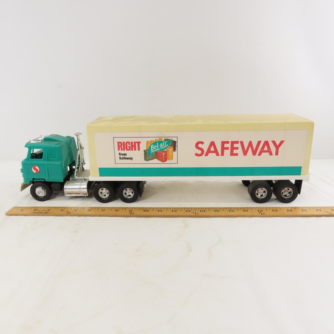 Safeway & Gambles Processed Plastics Semi Trucks - 2