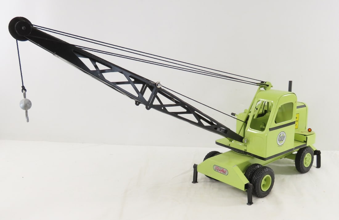 Custom Restored Doepke Model Toys Unit Crane: Custom Restored Doepke Model Toys Unit Crane - LOT SIZE: 18x12x10" 6 LBS All information and photos, which are part of the description, are intended to be as accurate as possible, but errors are