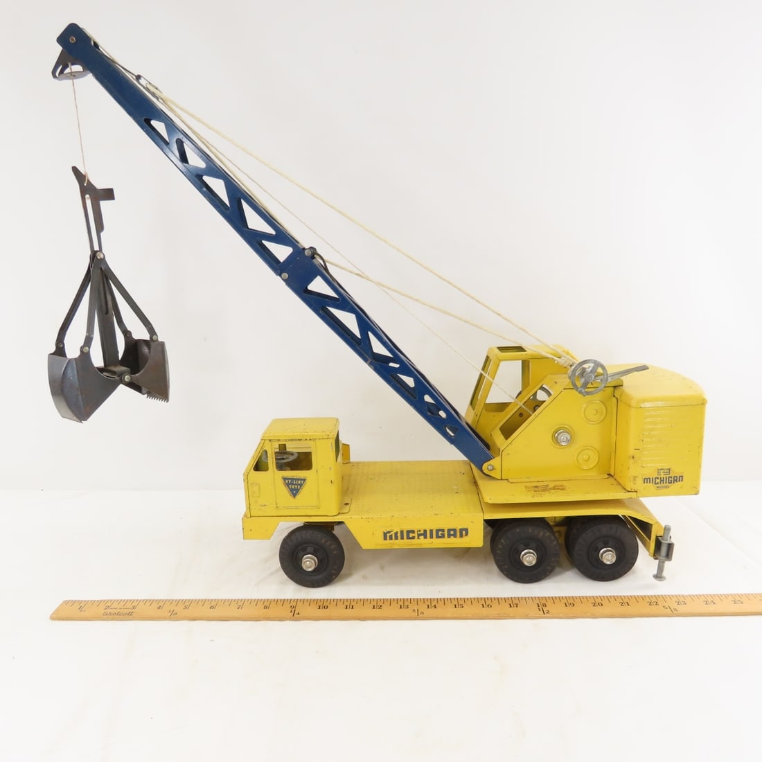 Nylint Clark Michigan Model TX24 Clamshell Crane - 2