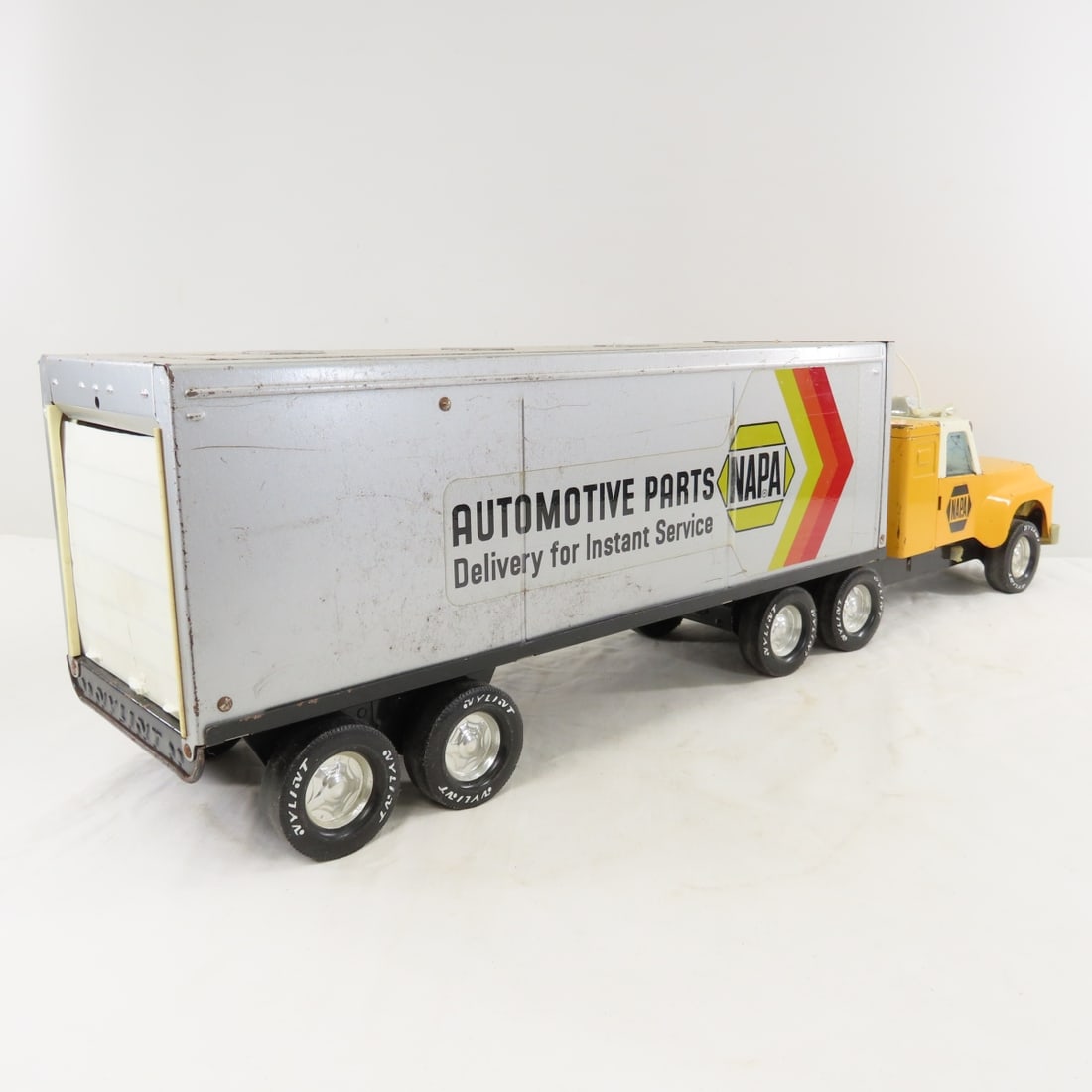 1970s Nylint Pressed Steel NAPA Truck & Trailer - 5