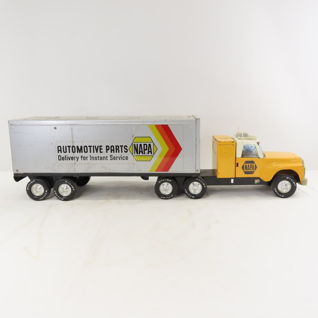 1970s Nylint Pressed Steel NAPA Truck & Trailer - 6