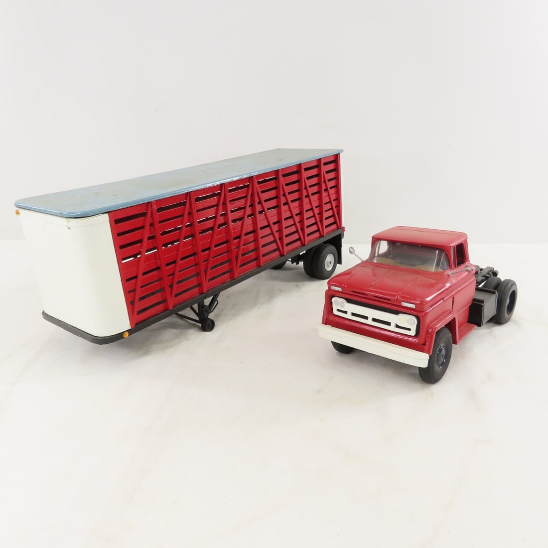 Custom Wood Model Tractor & Cattle Trailer - 11