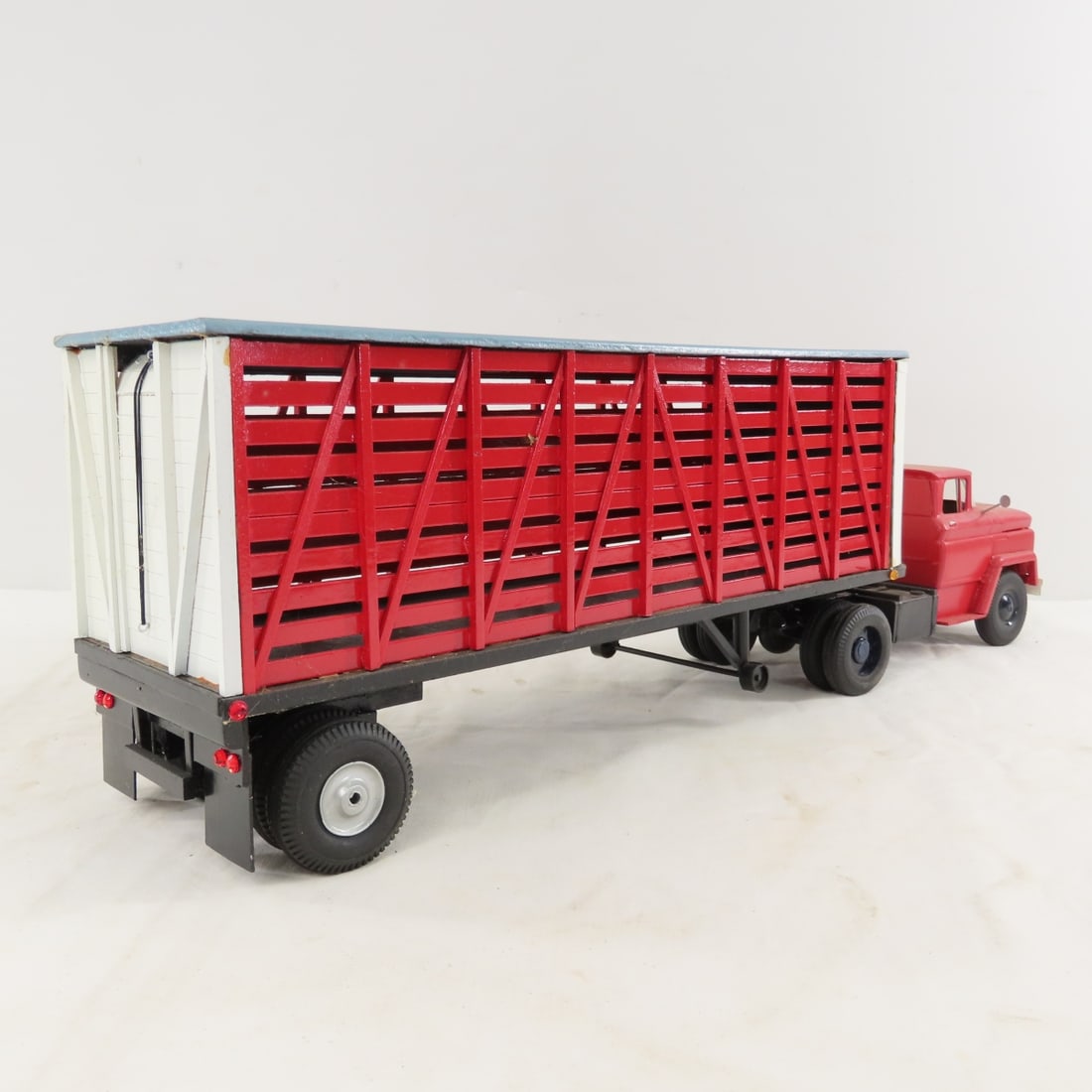 Custom Wood Model Tractor & Cattle Trailer - 5