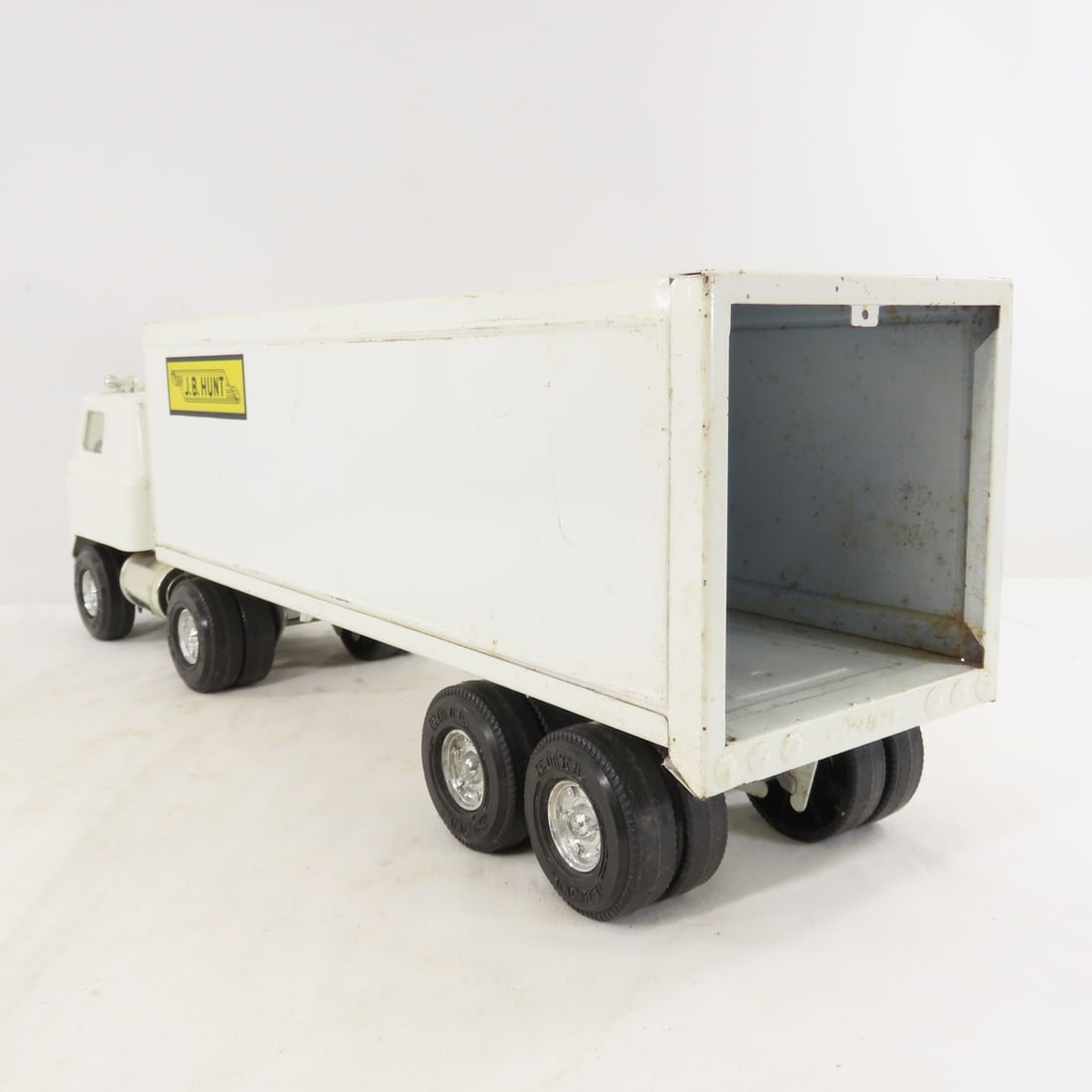 ERTL JB Hunt Pressed Steel Tractor Trailer - 3