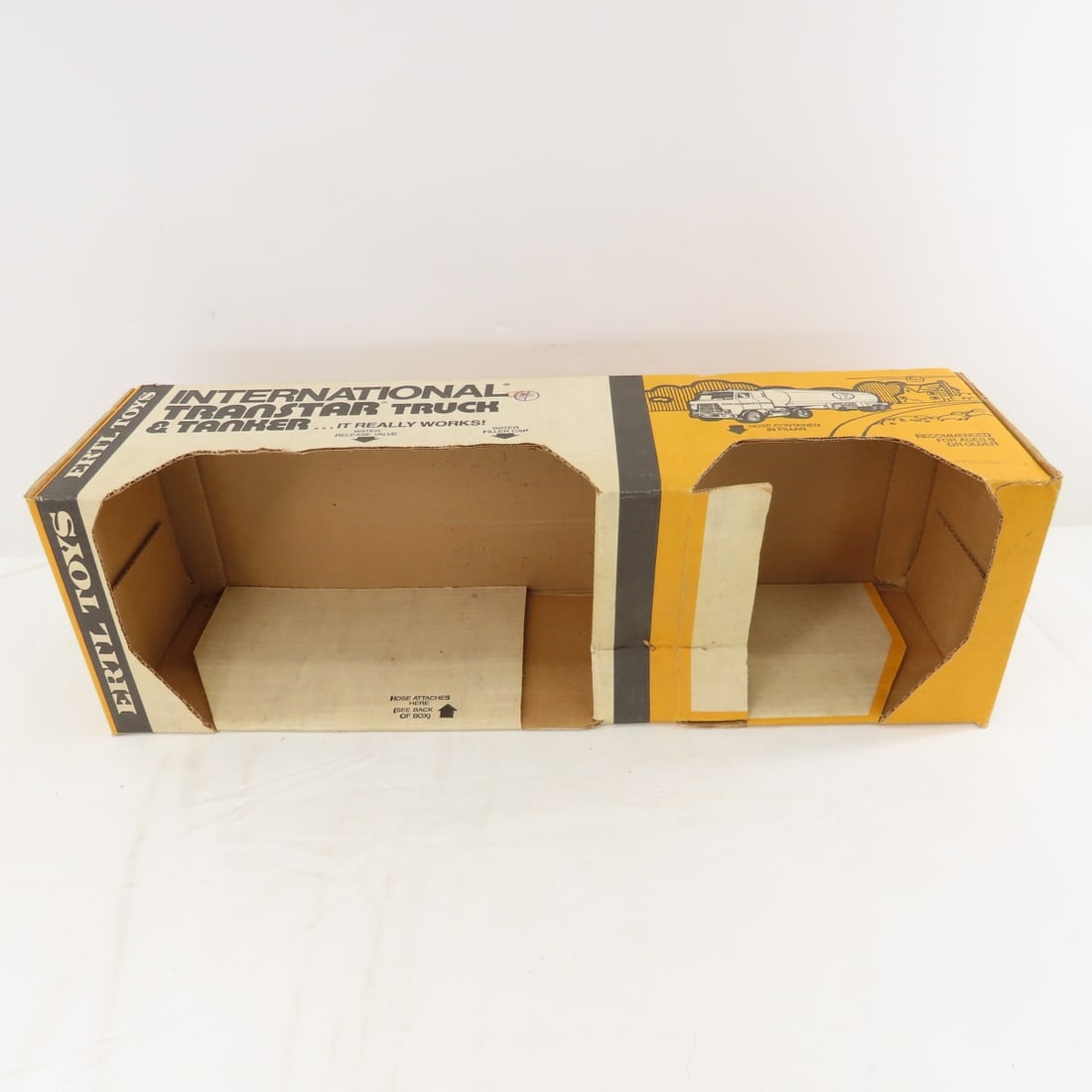 ERTL International Transtar Truck & Tanker w/box - 16