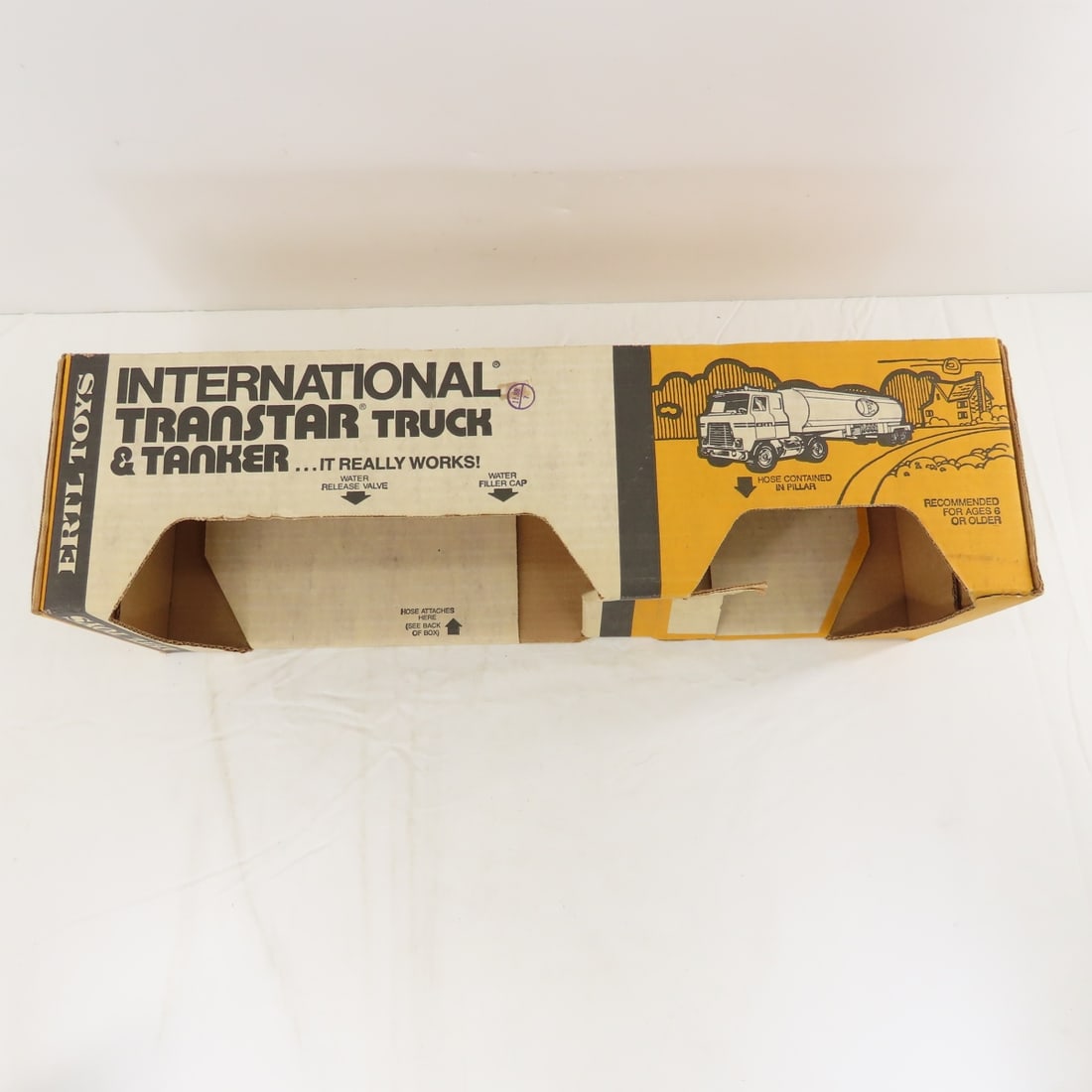ERTL International Transtar Truck & Tanker w/box - 19