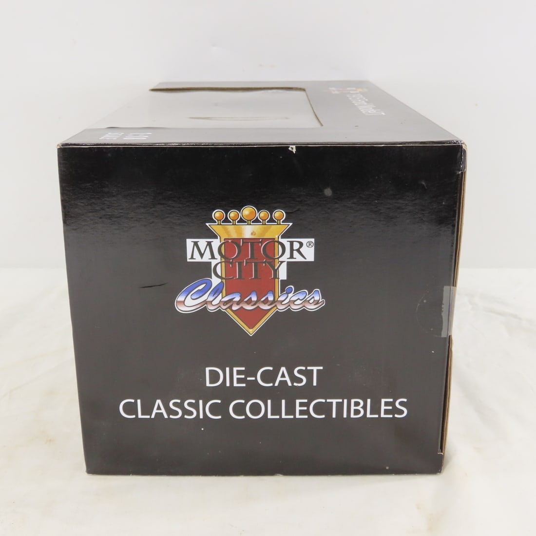 Motor City Classics 1915 Ford Model T 1/18 in Box - 5