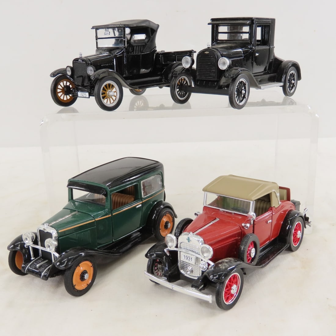 13 New Ray & Other 1/32 Diecast Cars - 14