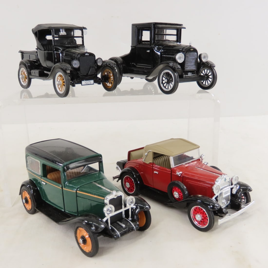 13 New Ray & Other 1/32 Diecast Cars - 15