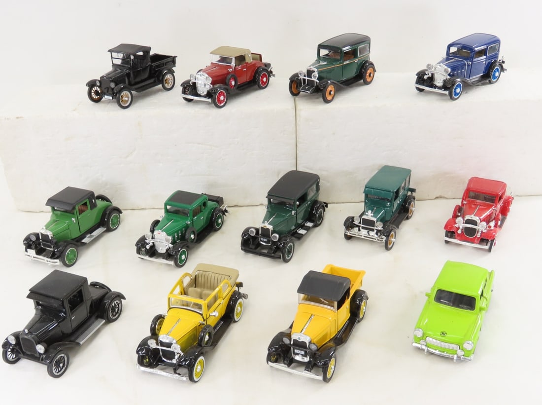 13 New Ray & Other 1/32 Diecast Cars: 13 New Ray & Other 1/32 Diecast Cars - National Motor Museum Mint, New Ray, 1 German and other cars. LOT SIZE: 13x13x3" 5 LBS All information and photos, which are part of the description, are