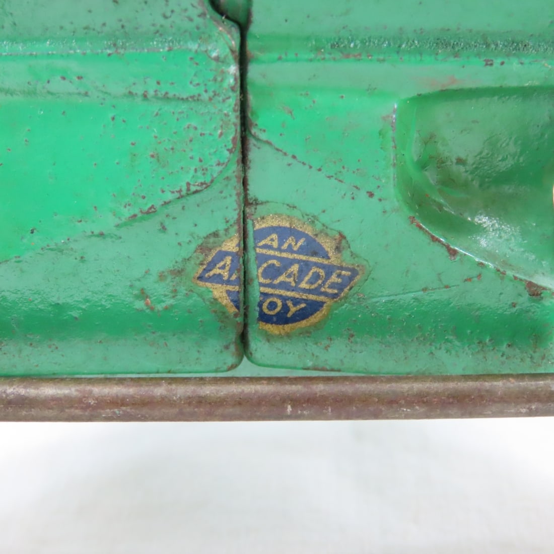 Arcade Cast Iron Allis- Chalmers Tractor & Wagon - 14