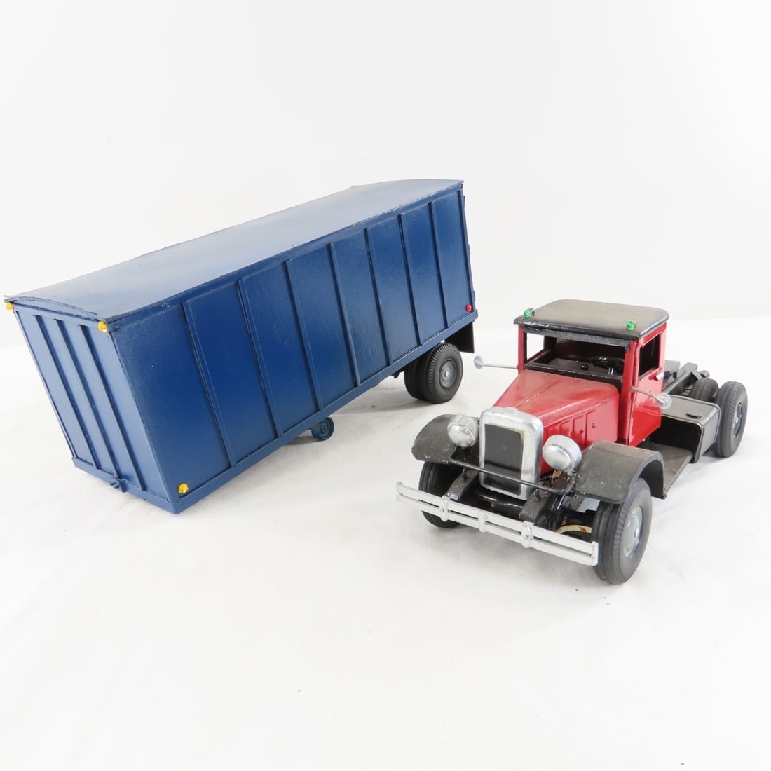 Custom Wood Model Tractor & Trailer - 11