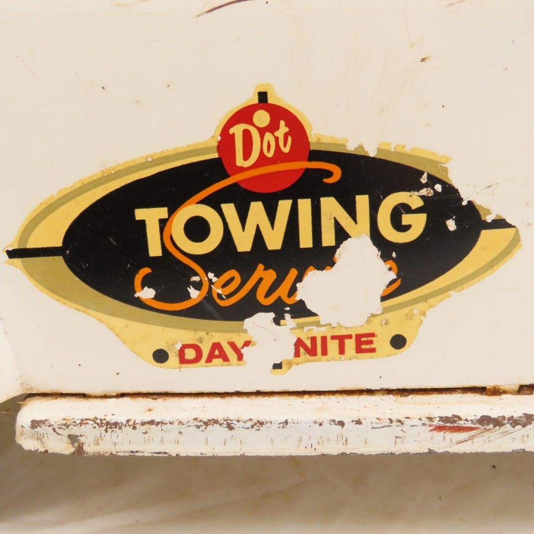 1950s Wyandotte DOT Towing Ride-On Toy Truck - 16