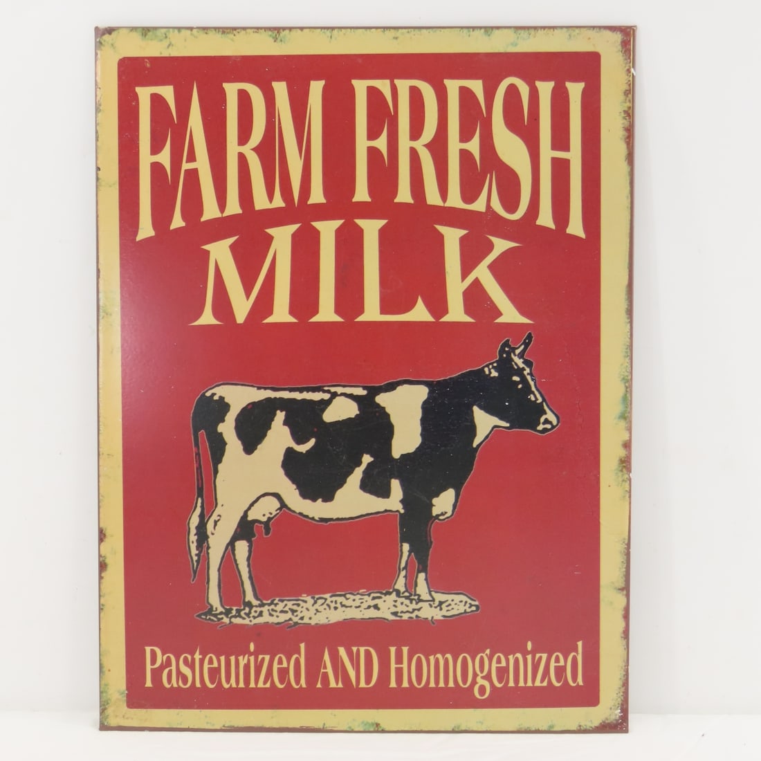 2 Made in Italy Holsteins & 2 Wall Hangings - 12