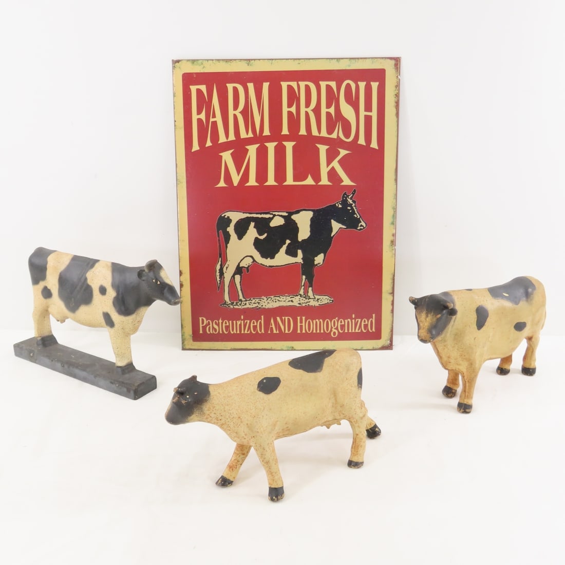 2 Made in Italy Holsteins & 2 Wall Hangings: 2 Made in Italy Holsteins & 2 Wall Hangings - wood wall or shelf sitter cow signed VEE 1982, modern metal milk sign, 2 made in Italy molded plastic cows, LOT SIZE: 14x12x4" 3 LBS All information and