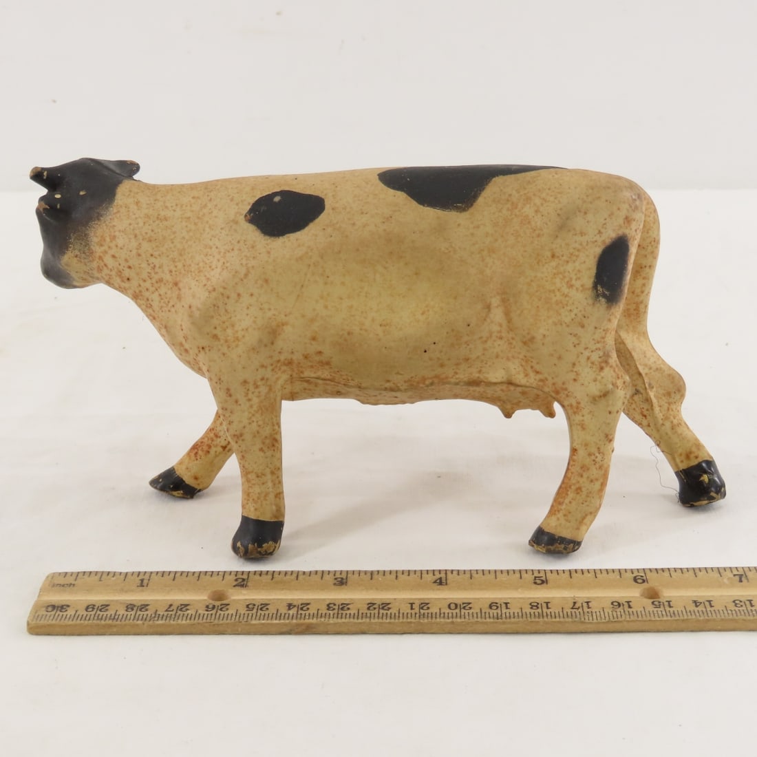 2 Made in Italy Holsteins & 2 Wall Hangings - 7
