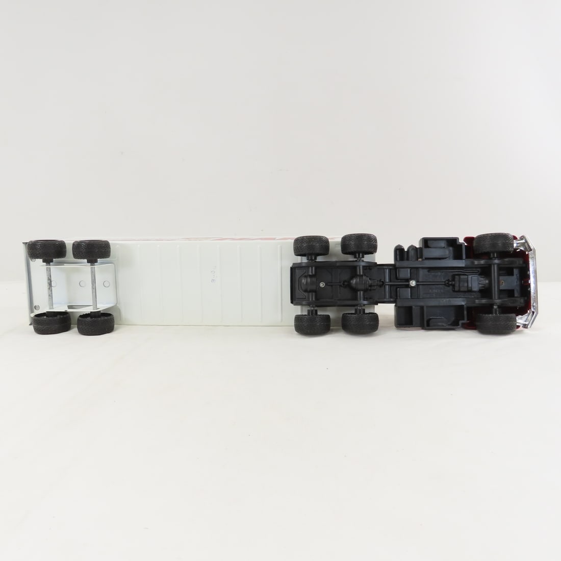 ERTL Hardware Hank Tractor & Trailer - 11