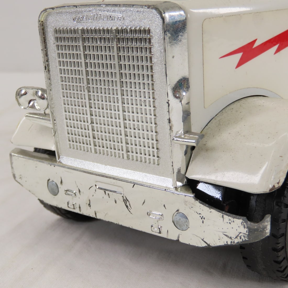 Vintage Nylint Milwaukee Tools Tractor & Trailer - 14
