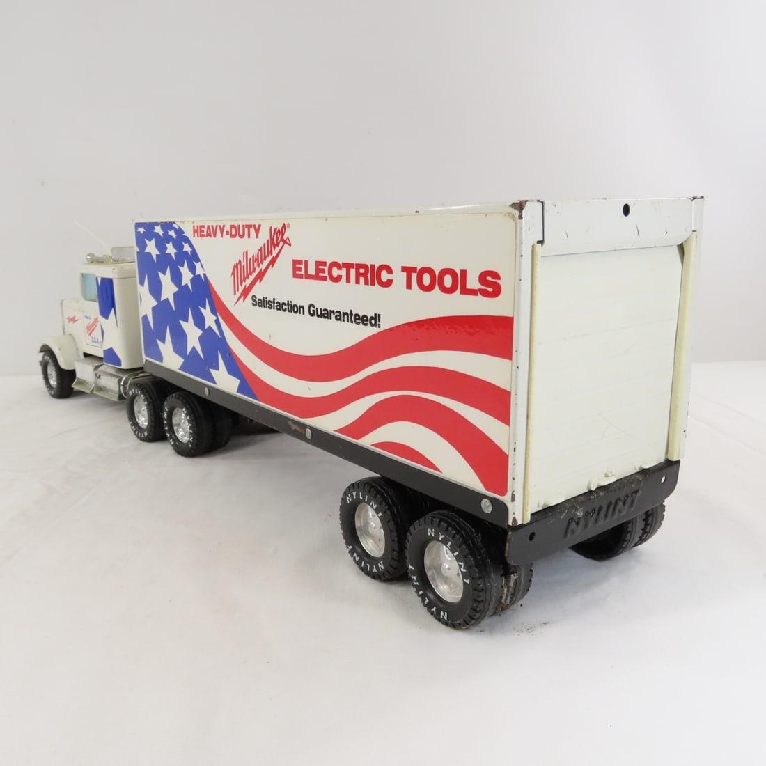 Vintage Nylint Milwaukee Tools Tractor & Trailer - 3