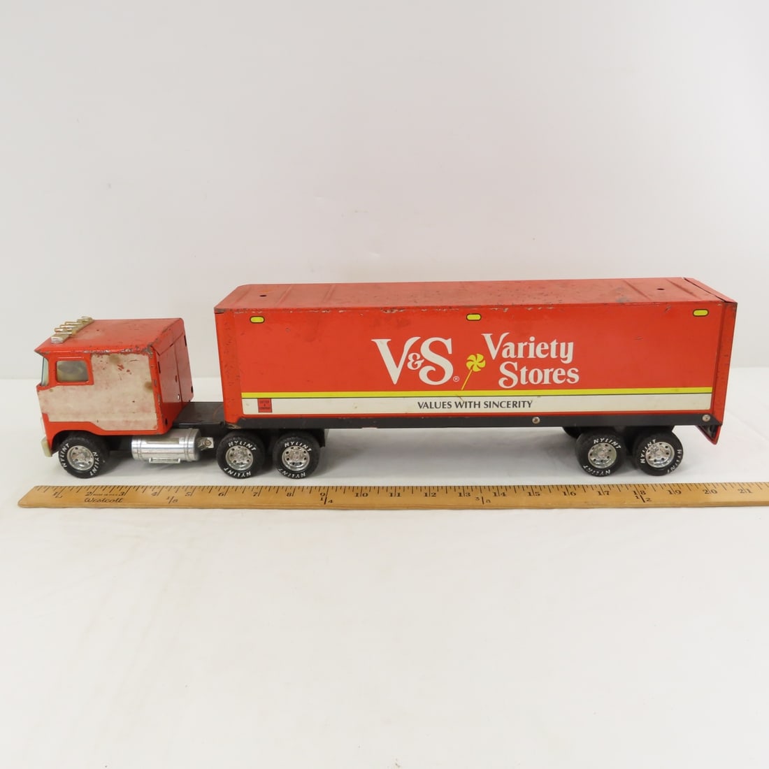 Vintage Nylint V&S Variety Stores Tractor Trailer - 2