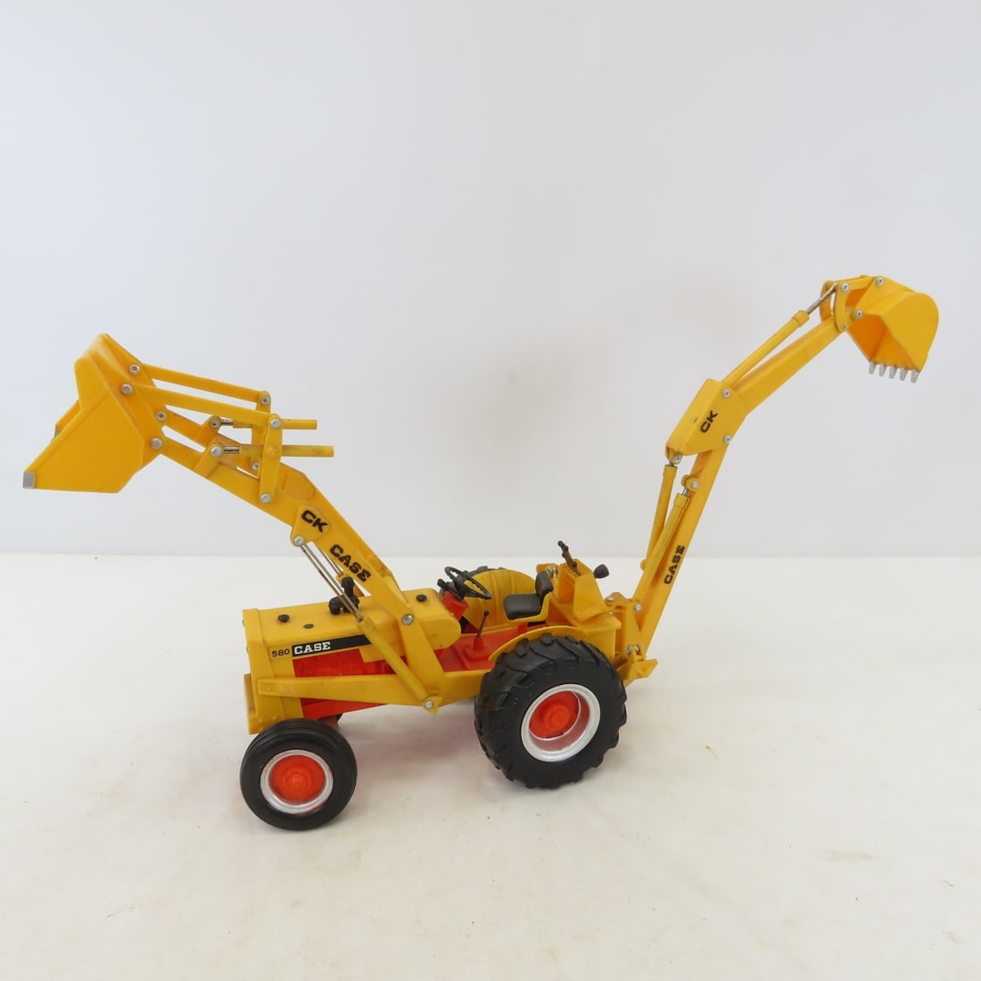 2 Plastic 1960s Case 580CH Backhoe Loaders - 10